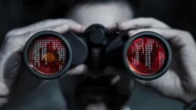 Icono de lupa detectando código malicioso en el sistema